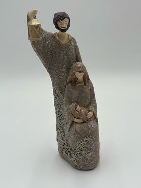 Roman Nativity Figurine Holy Family Joseph Mary Baby Jesus Lantern 9"